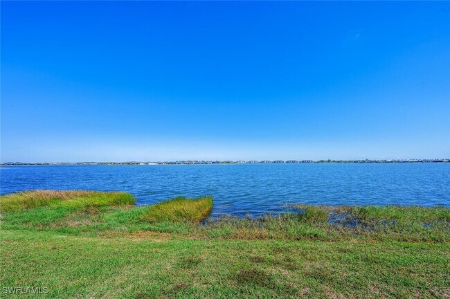 Building Photo - 16570 Ridgeview Cir