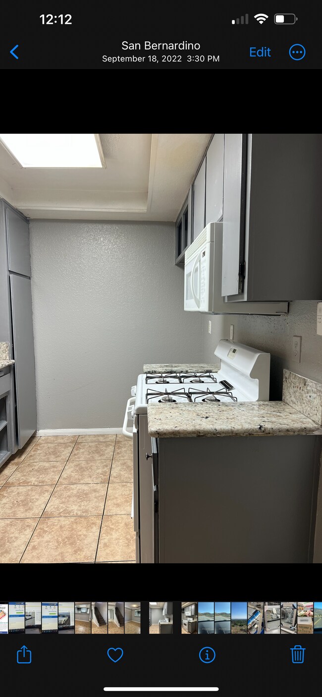 Building Photo - 1460 Kendall Dr