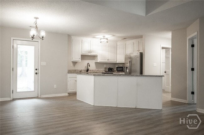 Building Photo - 2400 Rays Church Rd