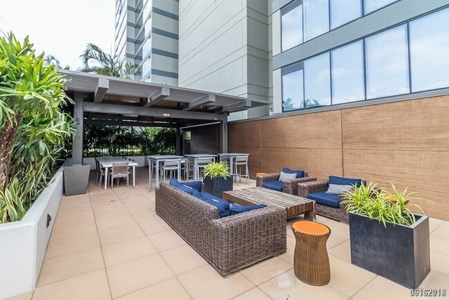 Building Photo - 1BR/1BA/DEN/1PKG - PACIFICA HONOLULU