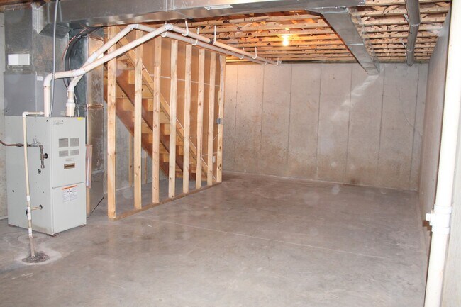 Building Photo - 3126 Alf Ave