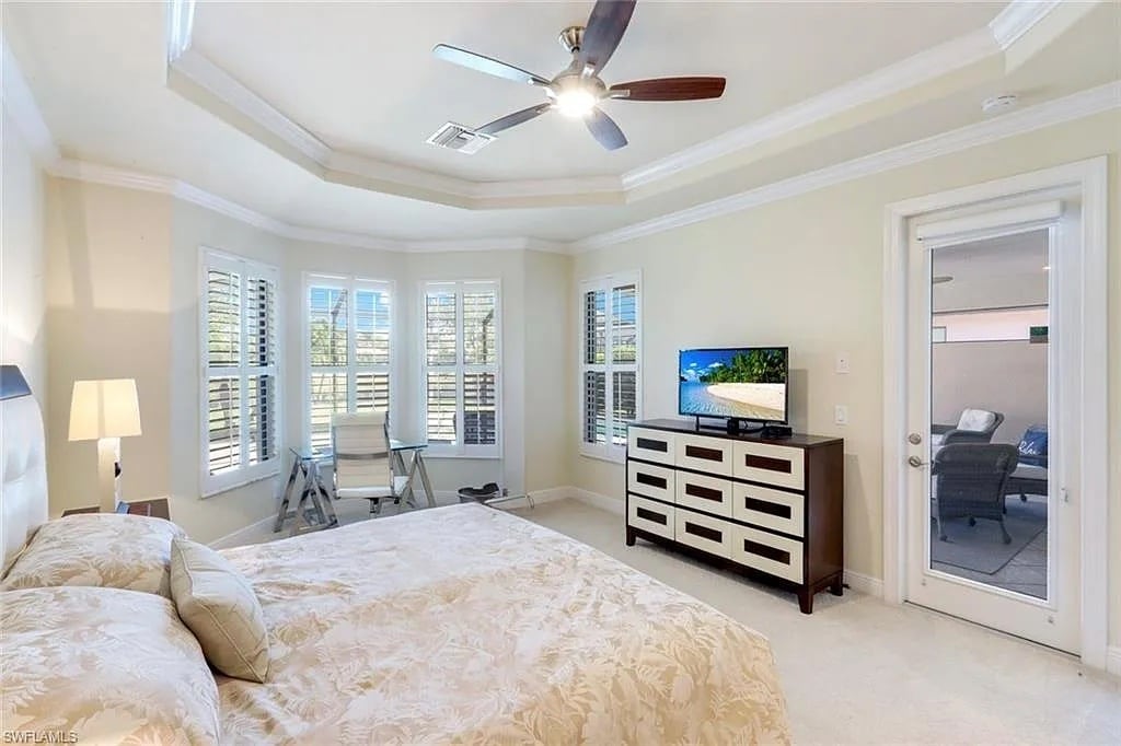 Building Photo - 9909 Casabella Way