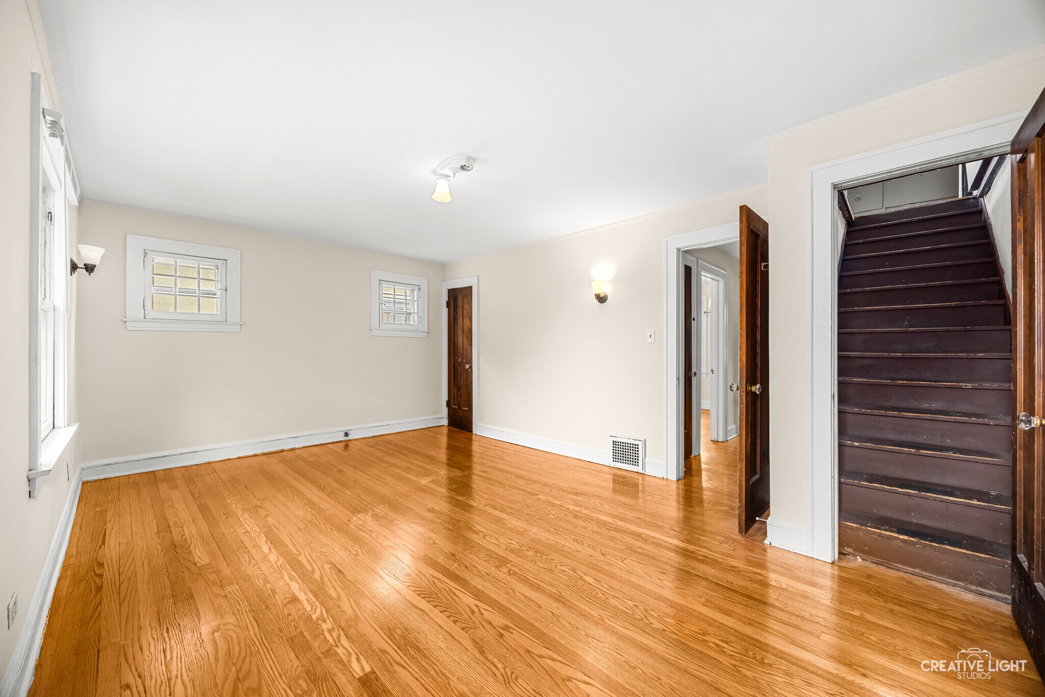 Building Photo - 44 N Spring Ave