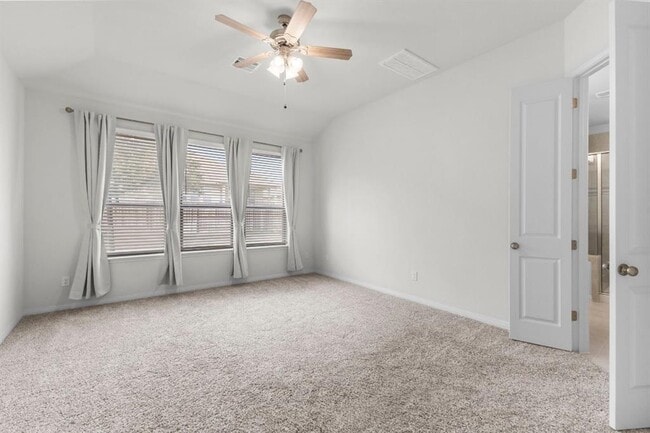 Building Photo - 104 Scenic Hills Cir