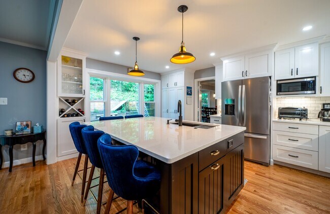 Building Photo - Extensively Renovated 4-Bedroom Home in Prime Location! Unbelievable custom kitchen.