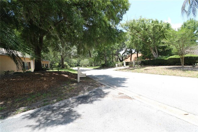 Building Photo - 5439 Lady Bug Ln