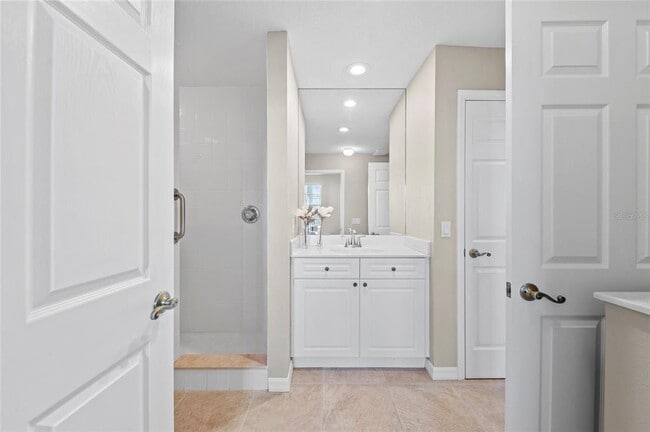 Building Photo - 232 Hidden Bay Dr