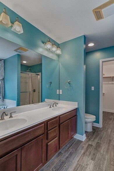 Building Photo - 2222 Shumark Trail