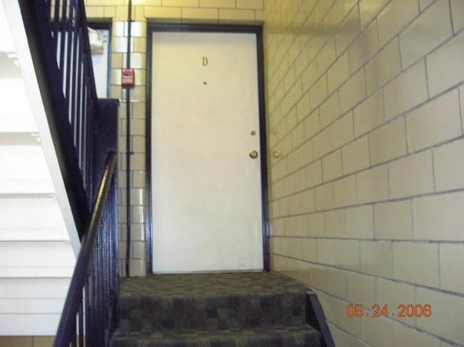 Building Photo - 734 North Terrace