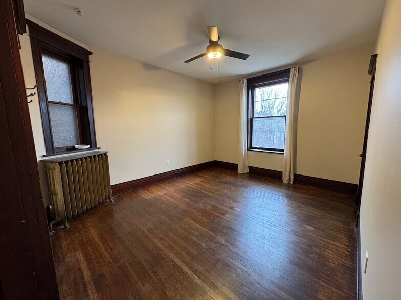 Building Photo - 3321 Halliday Ave