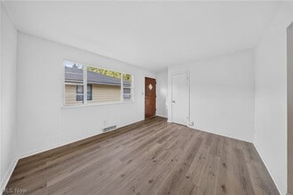 Building Photo - 1095 St Michaels Ave