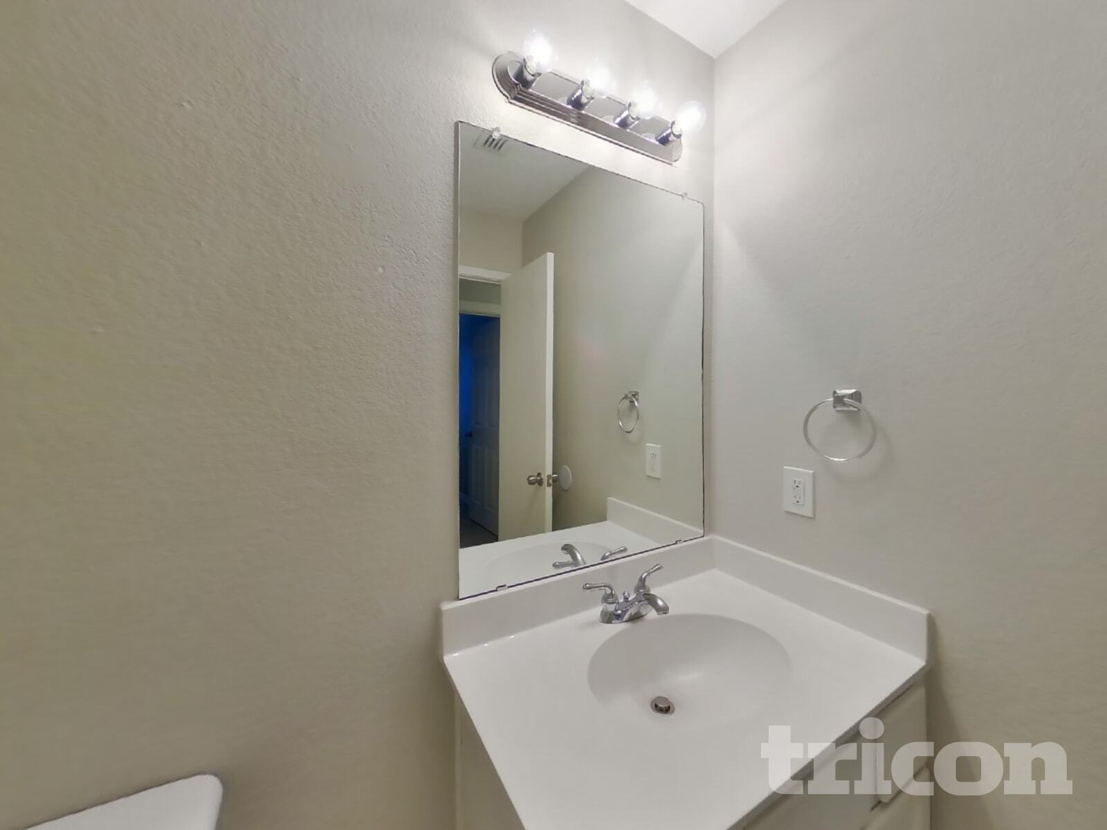 Building Photo - 143 Redbud Dr