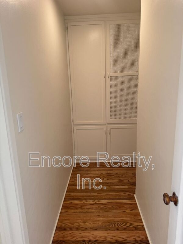 Building Photo - 5008 Muir Ave