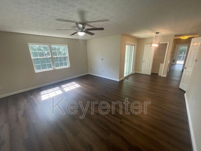 Building Photo - 107 Miranda Way