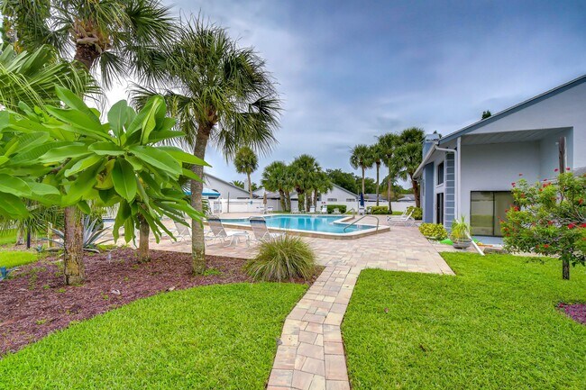 Building Photo - 2749 Countryside Blvd