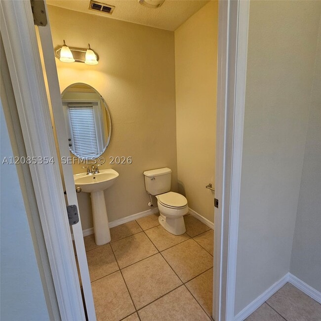 Building Photo - 12355 Langstaff Dr