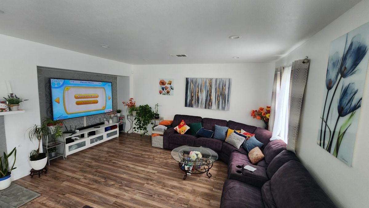 Building Photo - 4009 Stable Dr