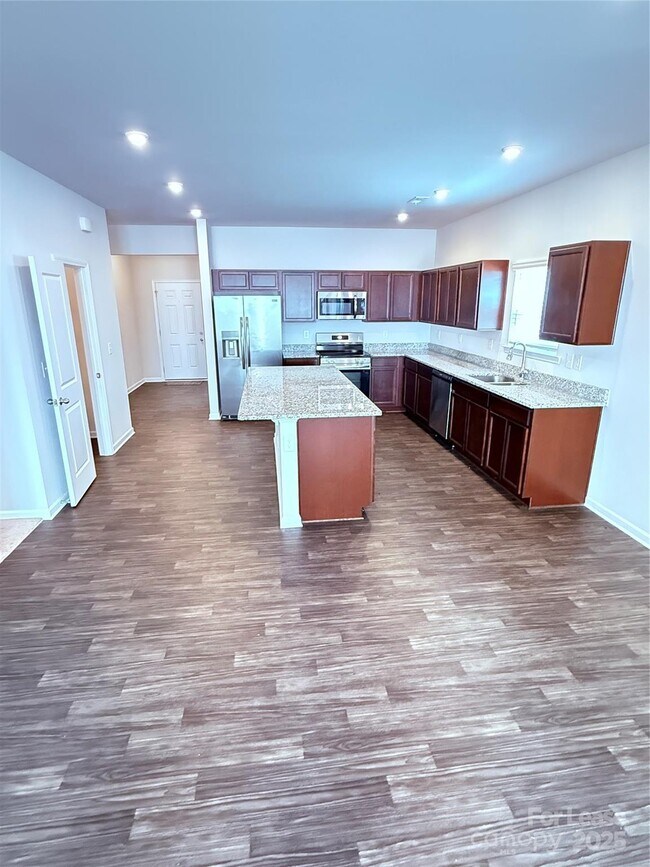 Building Photo - 5126 Idared Ct