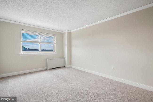 Building Photo - 1225 Martha Custis Dr