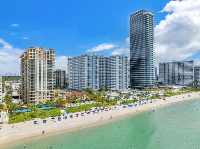 Building Photo - 2065 S Ocean Dr