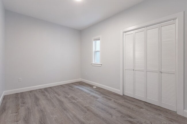Building Photo - 62-64-64 Edson St