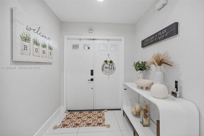 Building Photo - 25796 SW 123rd Ave