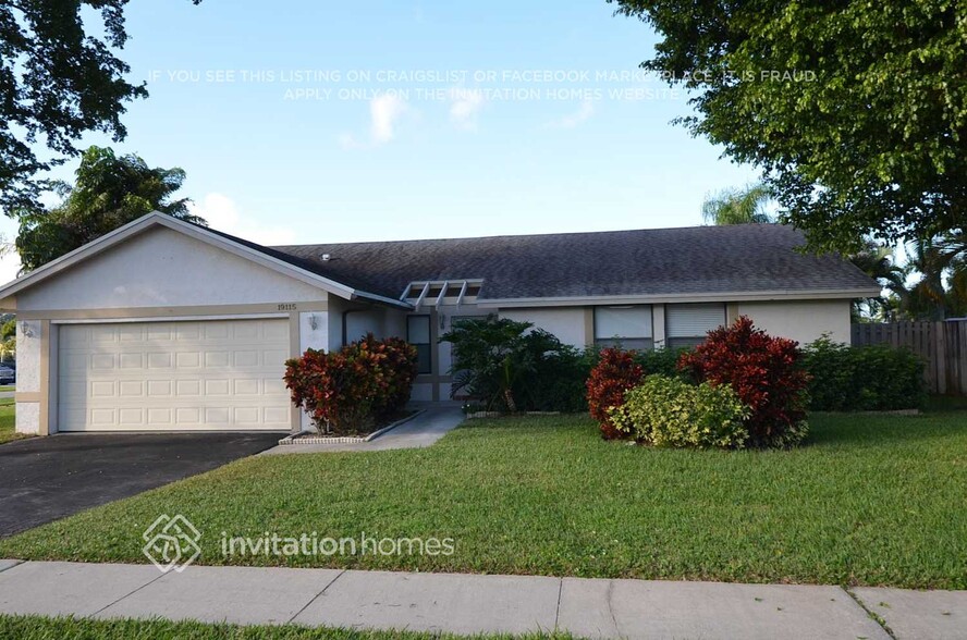 Primary Photo - 5550 NW 49th Ave