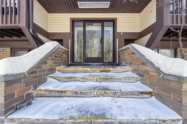 Building Photo - 27413 Westown Blvd