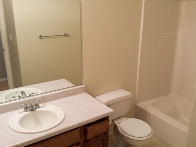 Building Photo - 3 Bedroom 2 Bath Mary Lake Home
