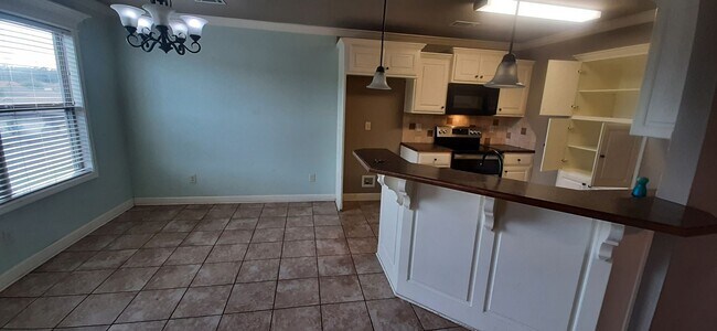 Building Photo - 327 Austin Creek Dr