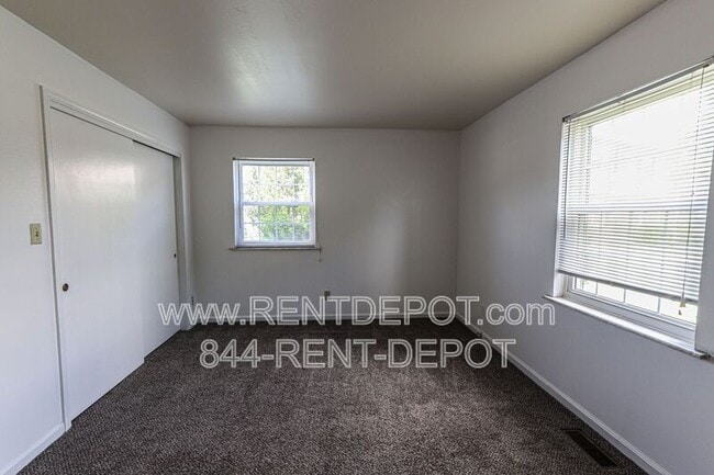 Building Photo - 2841 Ravenswood Dr