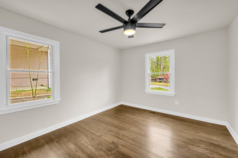 Building Photo - 53 Springside Dr SE