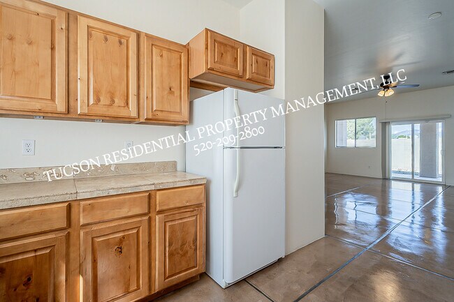 Building Photo - 7399 E Poinciana Pl