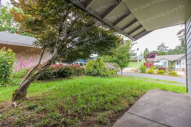 Building Photo - 6416 SE 139th Ave