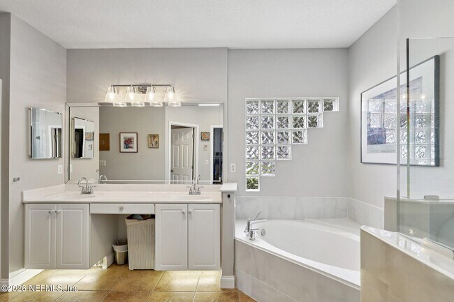 Building Photo - 6534 Burnham Cir