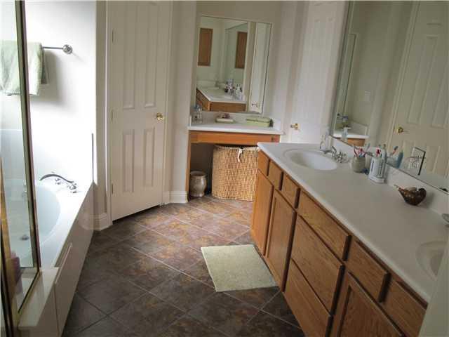 Building Photo - 15209 Interlachen Dr