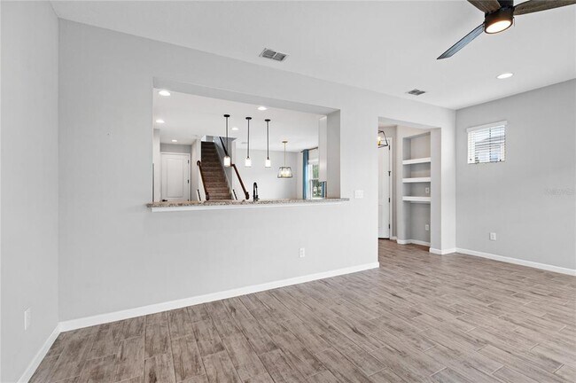 Building Photo - 5007 Sunnyside Ln