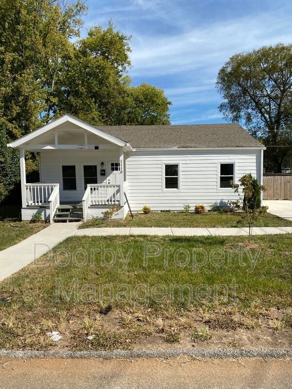 Building Photo - 1119 Pierce St