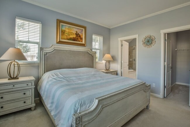 Building Photo - Gorgeous- Fully Furnished Home in Holmes Harbor, Pet Friendly and Landscape Included!