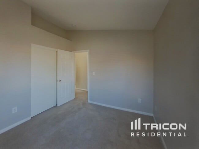 Building Photo - 2109 Cabrini Ct
