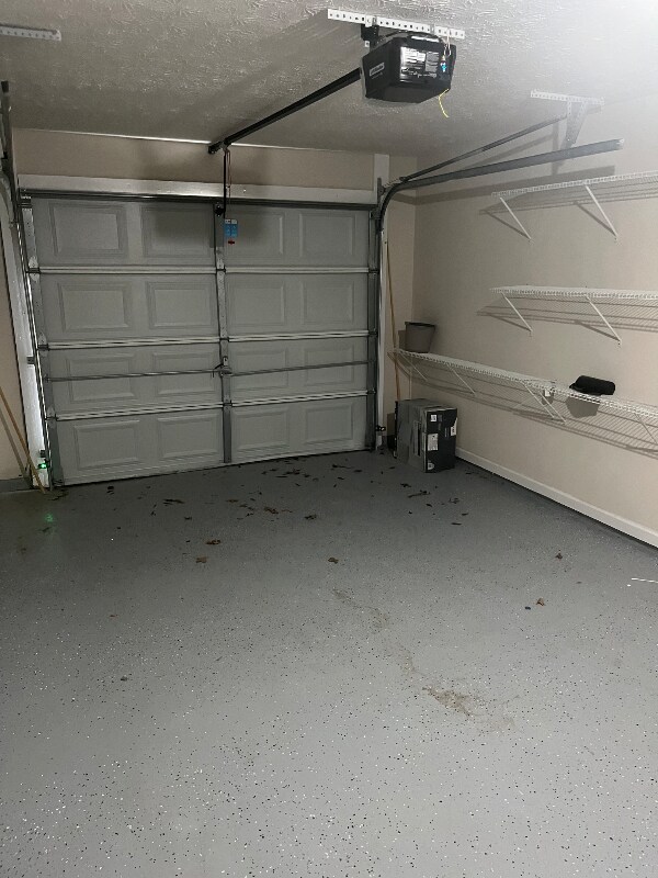 Building Photo - 5961 Grovegate Ln