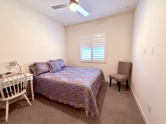 Building Photo - 35377 W Santa Monica Ave