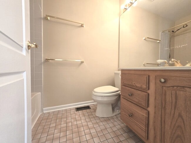 Building Photo - 713 Alsace Ct