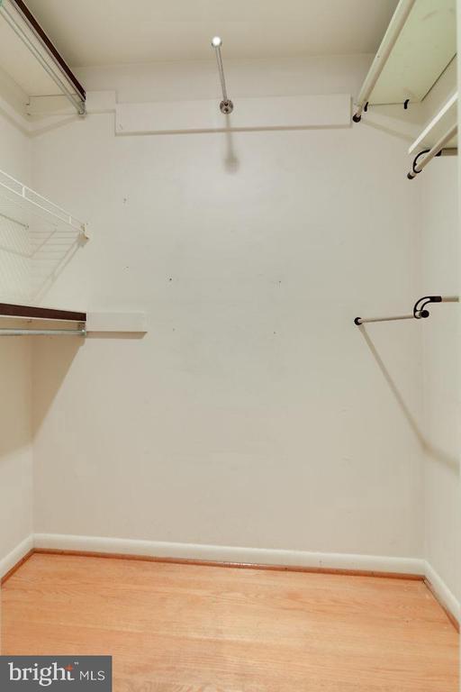 Building Photo - 2503 Fowlers Ln