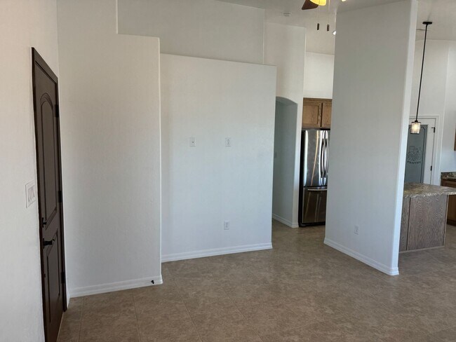 Building Photo - Newer 3 bedroom home with 2 car garage on a Fully Fenced Corner Lot