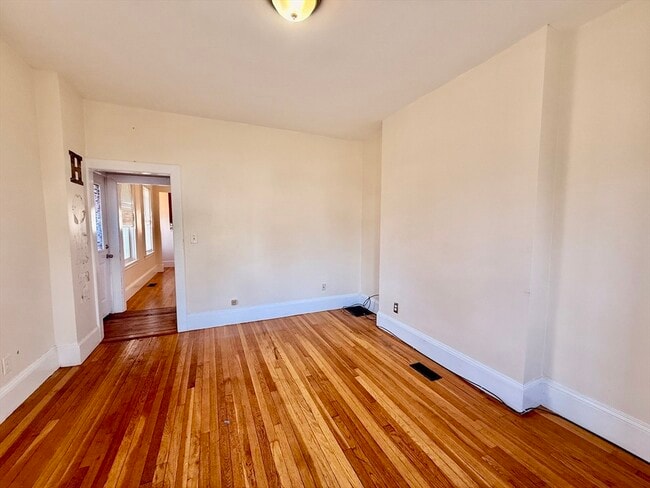 Building Photo - 81 South St