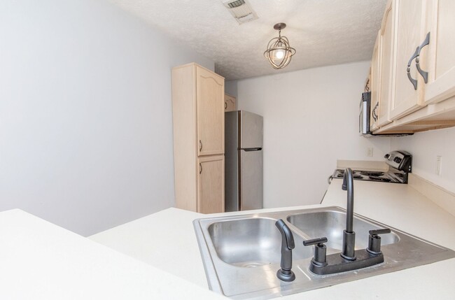 Building Photo - 3058 Penn Meade Way