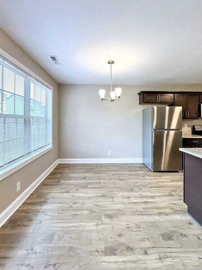 Building Photo - 137 Ardell Dr