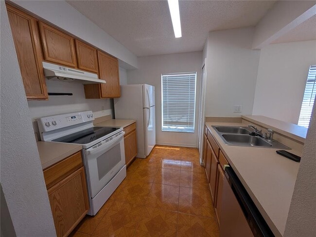 Building Photo - 4110 Waterside Island Ct