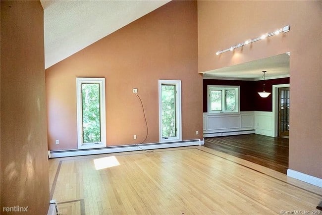 Building Photo - 4 br, 3.5 bath House - 421 Riley Mountain Rd